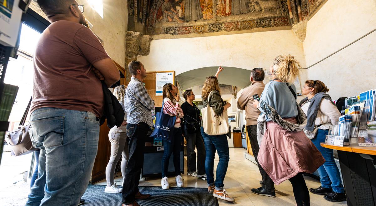 Embrun, visite guidée dans l'office du tourisme